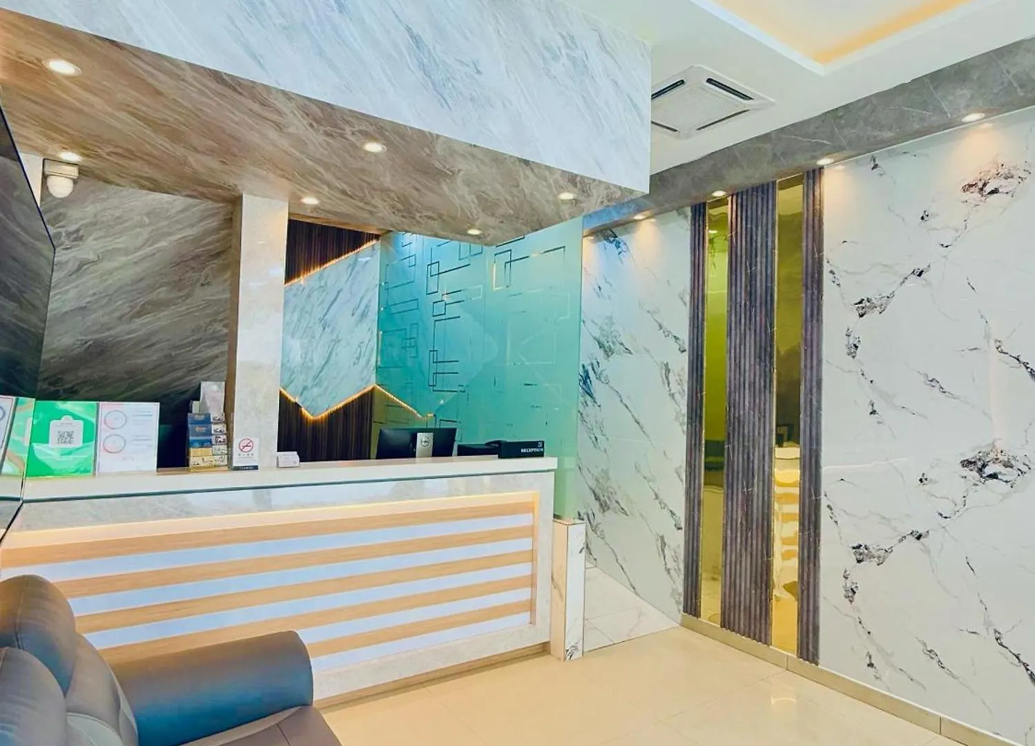 Aq Hotel Bukit Bintang Kuala Lumpur